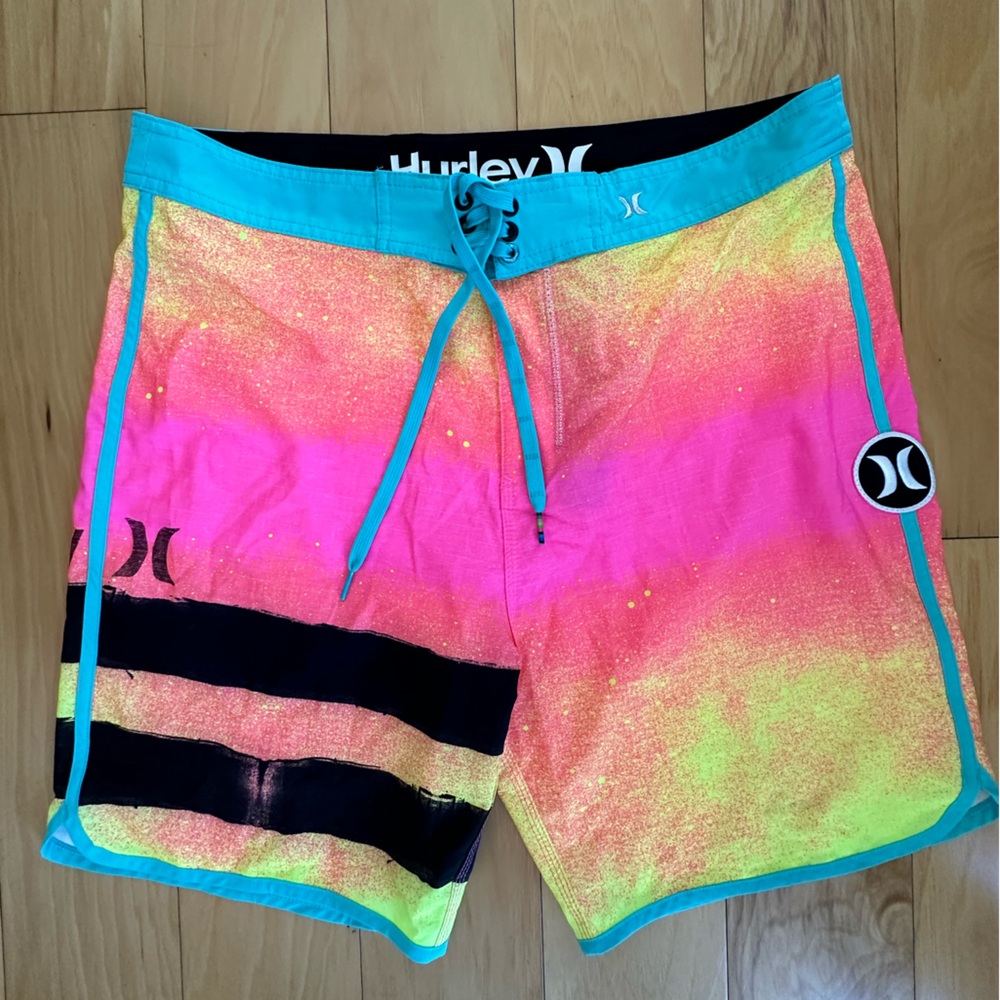 Hurley phantom Board Shorts size 34